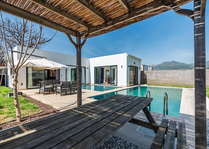 Grape In Large Pool, Jacuzzi, Private 别墅 *